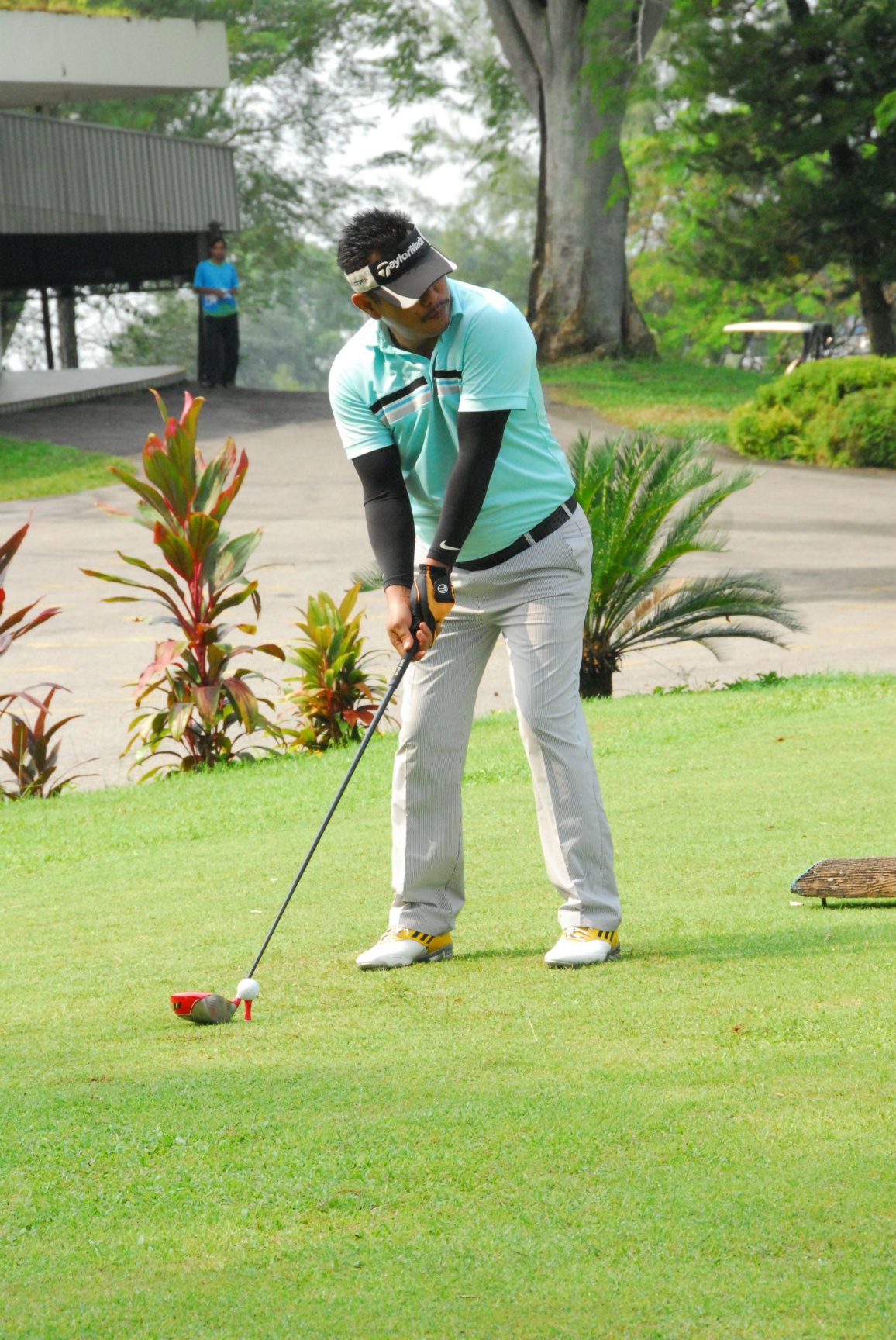 PRO15 157 GOLF DSC 0373.JPG